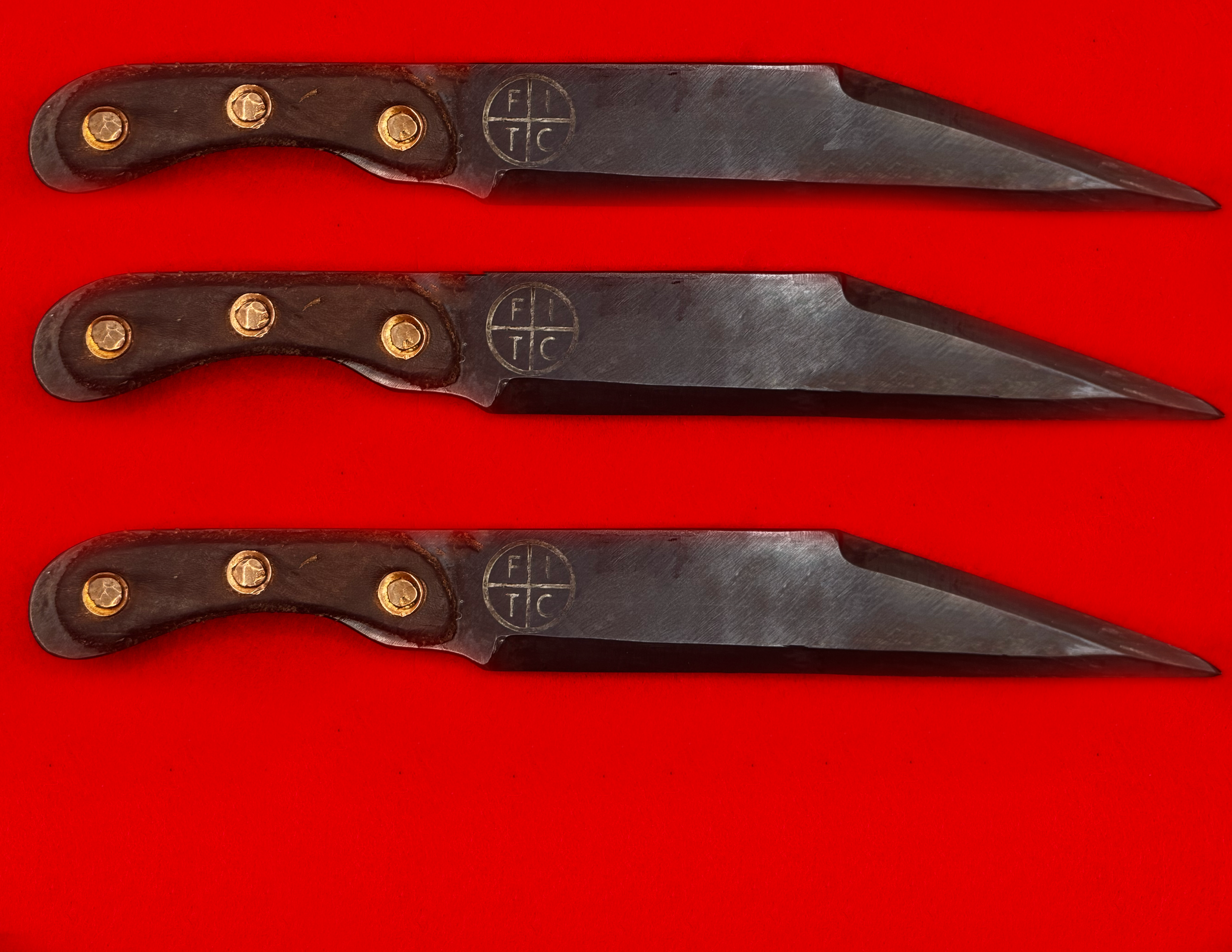 The Remnant seax, set of 3