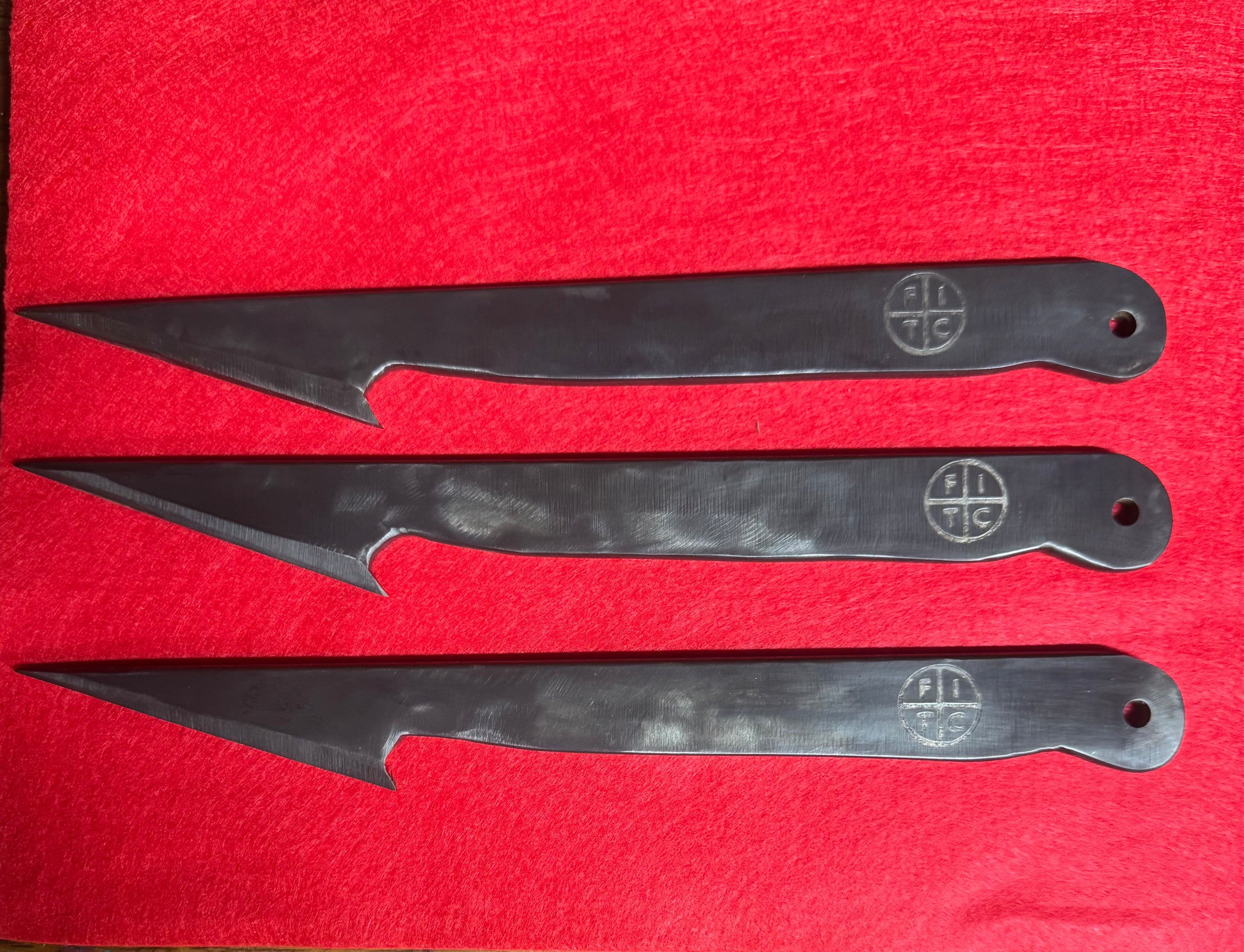 The Heyoka, Set of 3 throwing knives